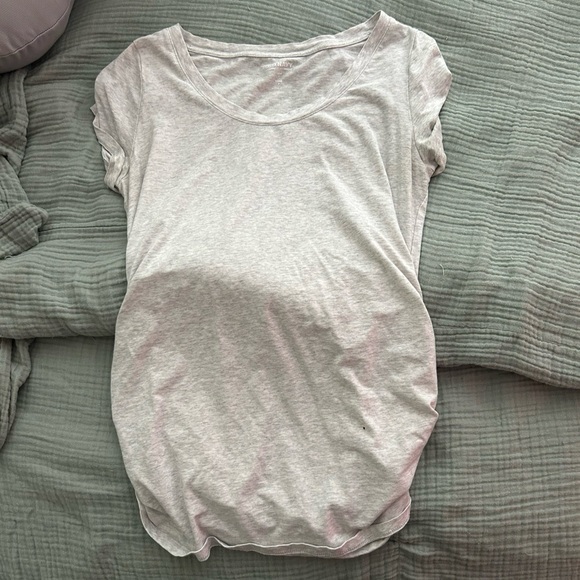 Maternity tanks and tees - Picture 2 of 3